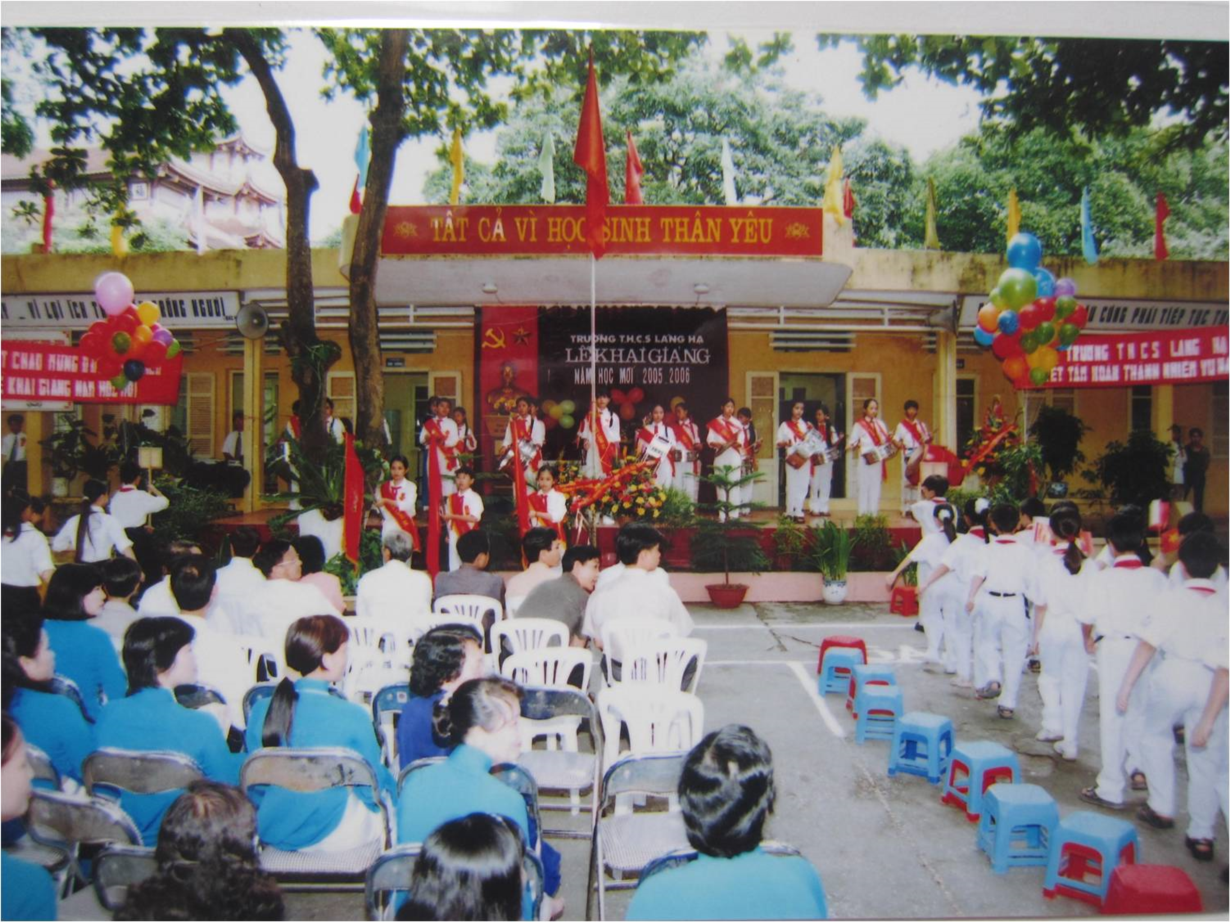 Khai giang 0506.jpg